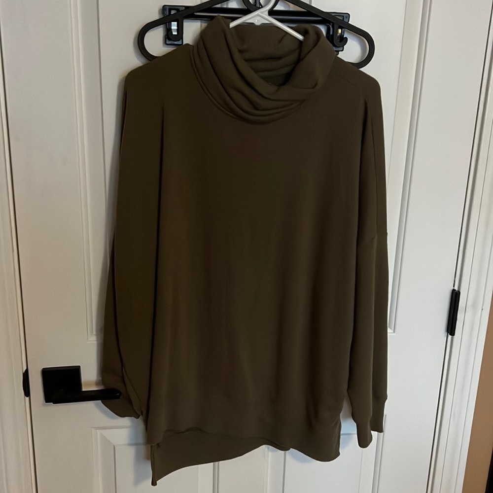 Aerie cowl neck sweatshirt